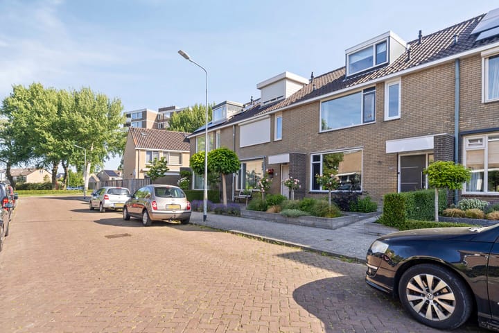 Foto 34 van Abbé de St. Pierre-laan 48