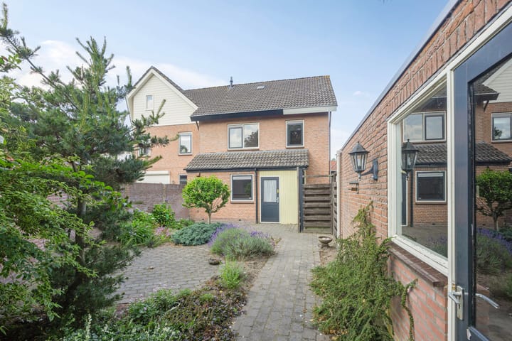 Foto 25 van Stationsstraat 8-B