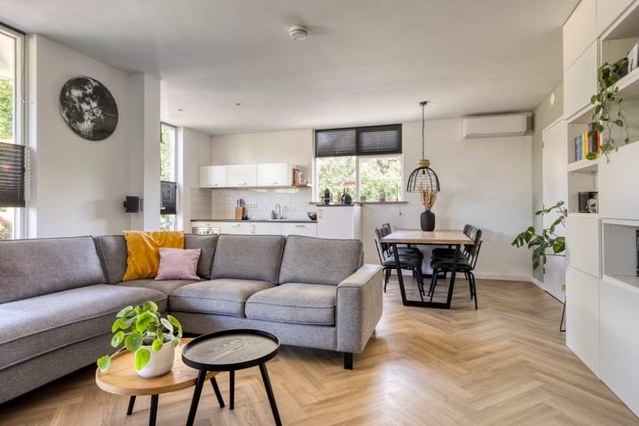 Foto 3 van Schuwacht 216-F