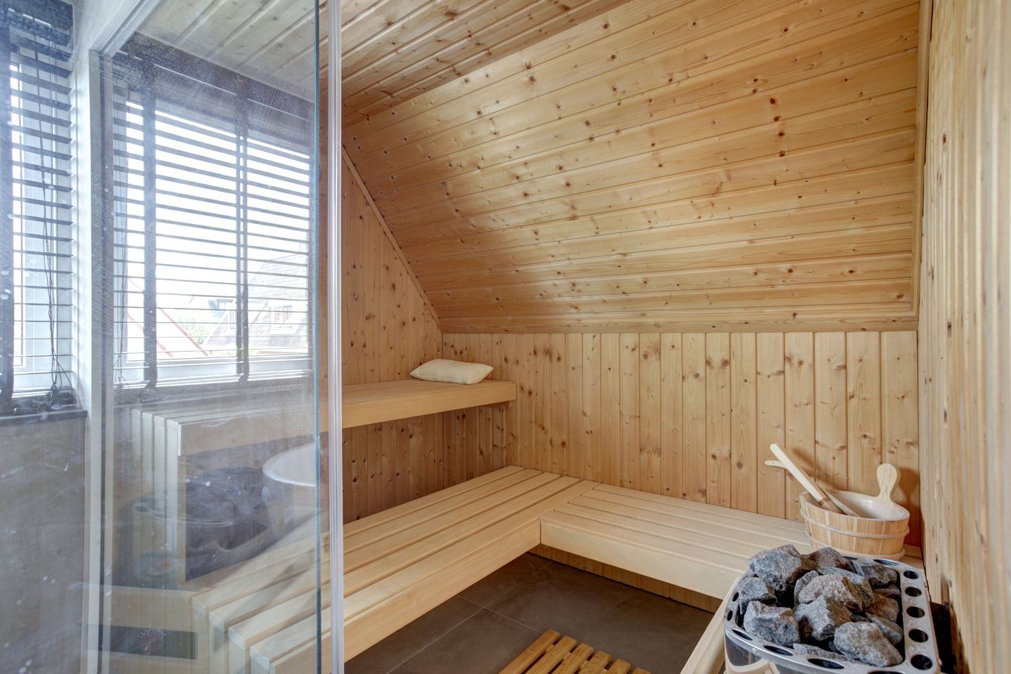 Foto 40 van Charlotte Ruysplantsoen 9