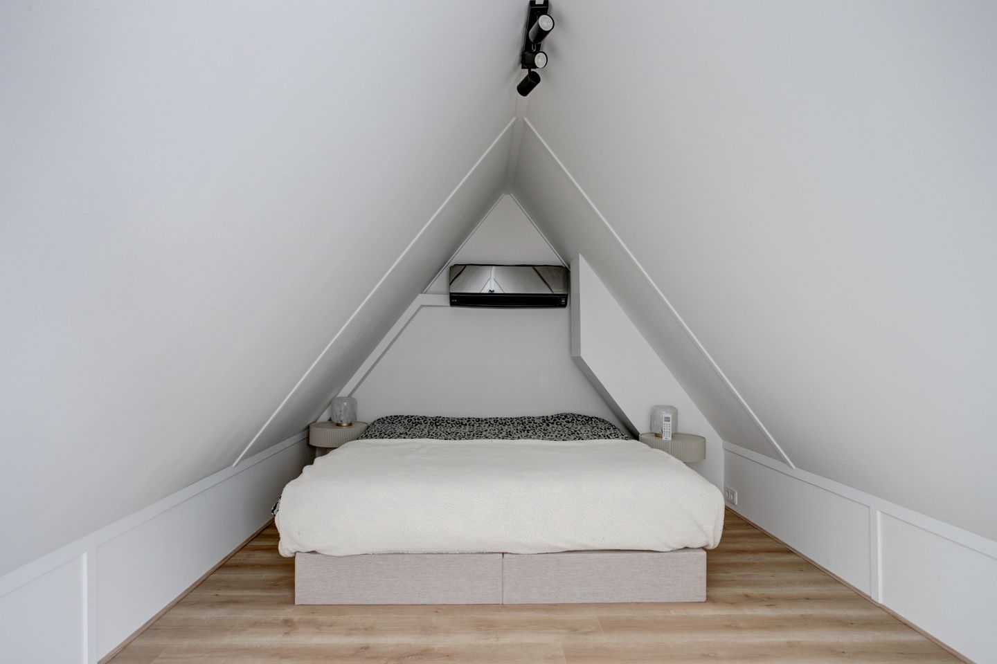 Foto 44 van Charlotte Ruysplantsoen 9