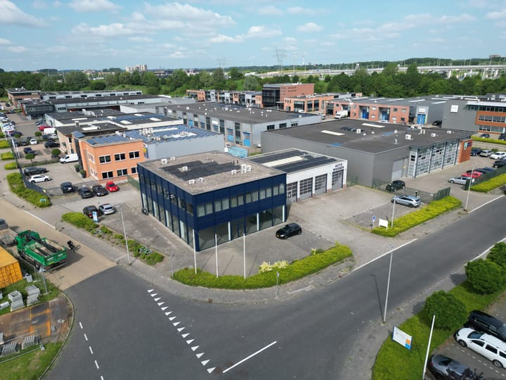 Bijdorpplein 1, Barendrecht