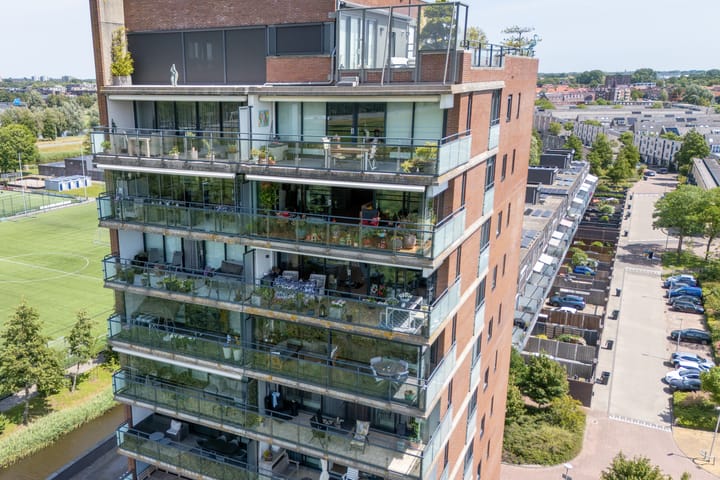 Foto 9 van Bisonstraat 82