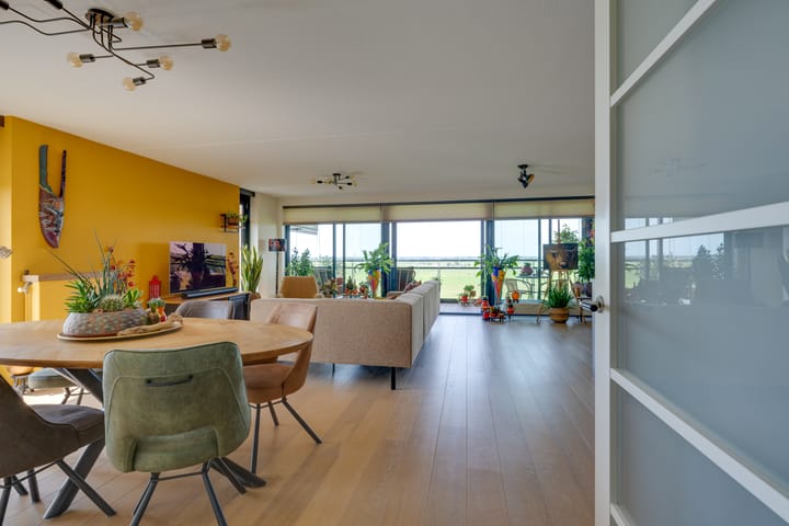 Foto 18 van Bisonstraat 82