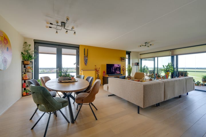 Foto 19 van Bisonstraat 82