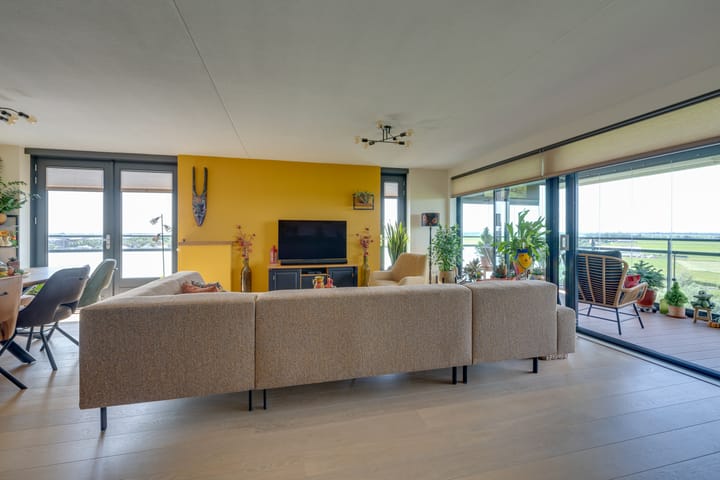 Foto 21 van Bisonstraat 82