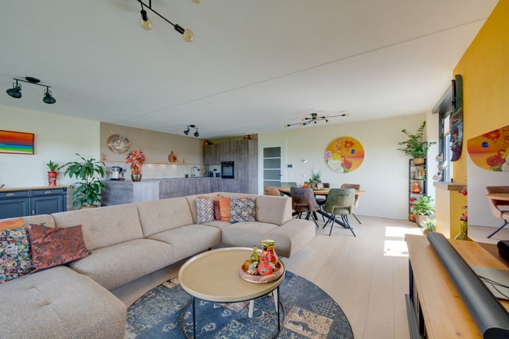 Foto 25 van Bisonstraat 82