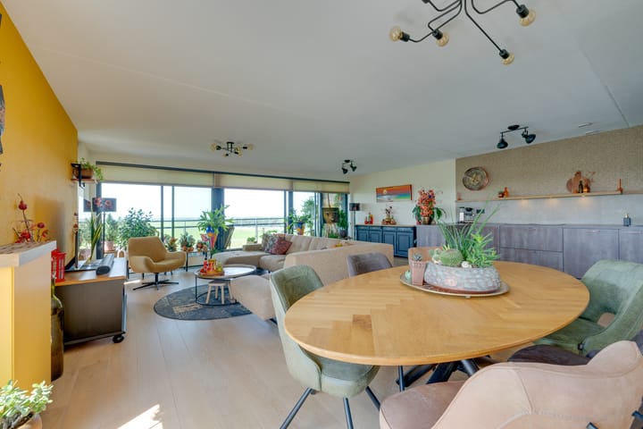 Foto 30 van Bisonstraat 82