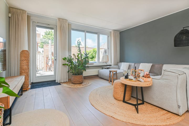 Foto 8 van Simon Carmiggeltstraat 36