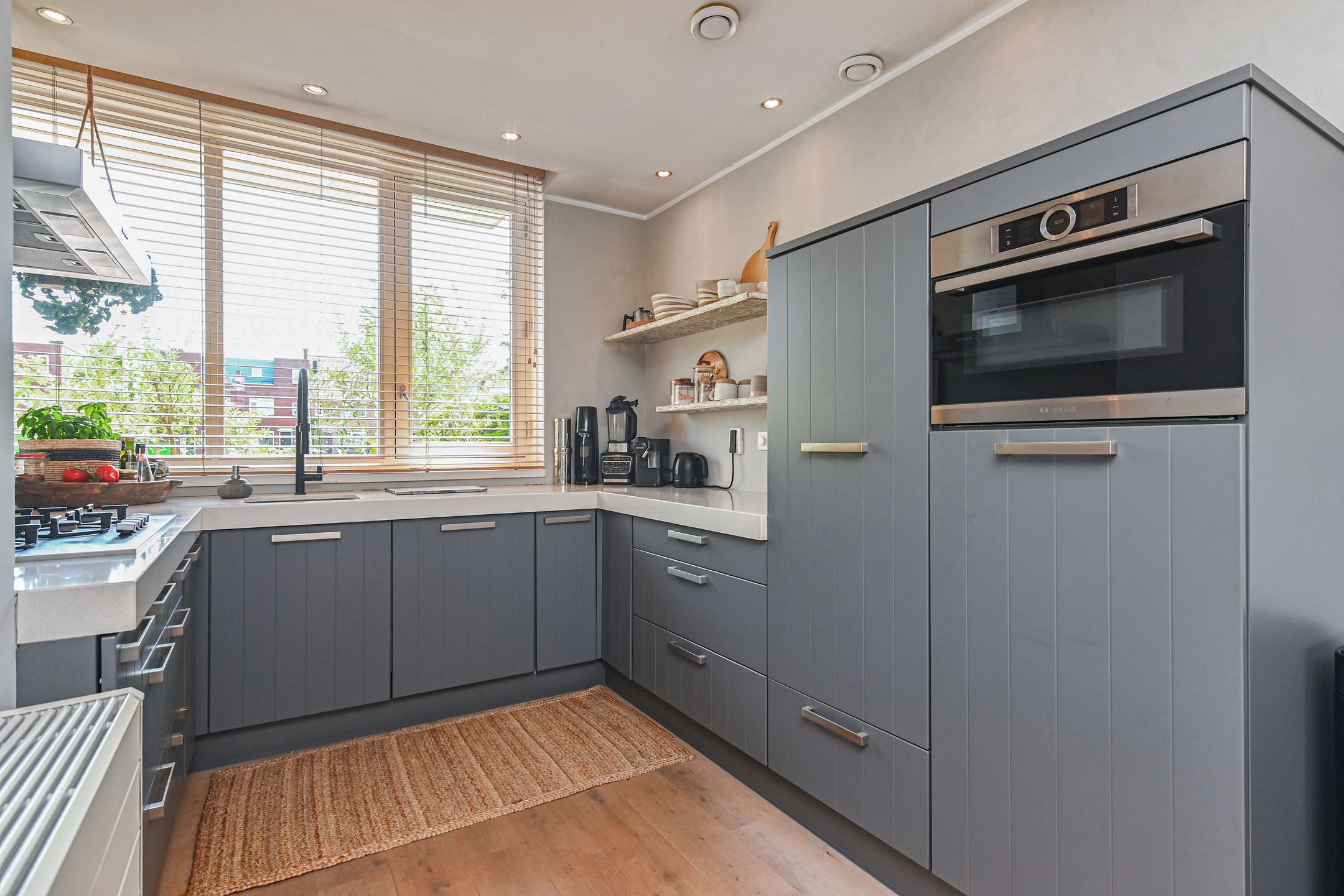 Foto 12 van Simon Carmiggeltstraat 36