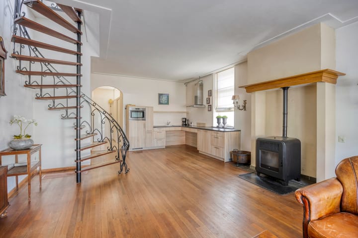 Photo 9 of Gronausestraat 235