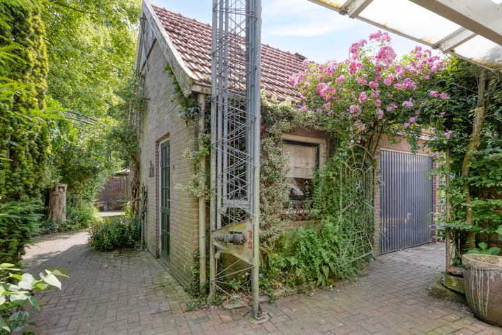 Photo 31 of Gronausestraat 235