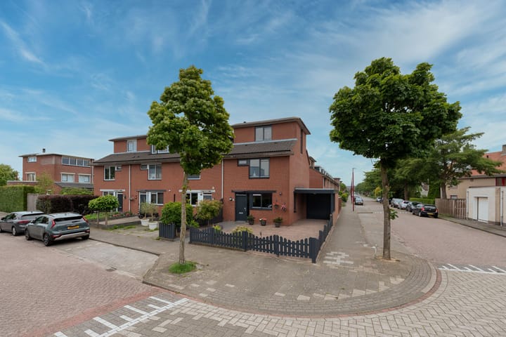 Foto 8 van Frederik van Eedenhove 7