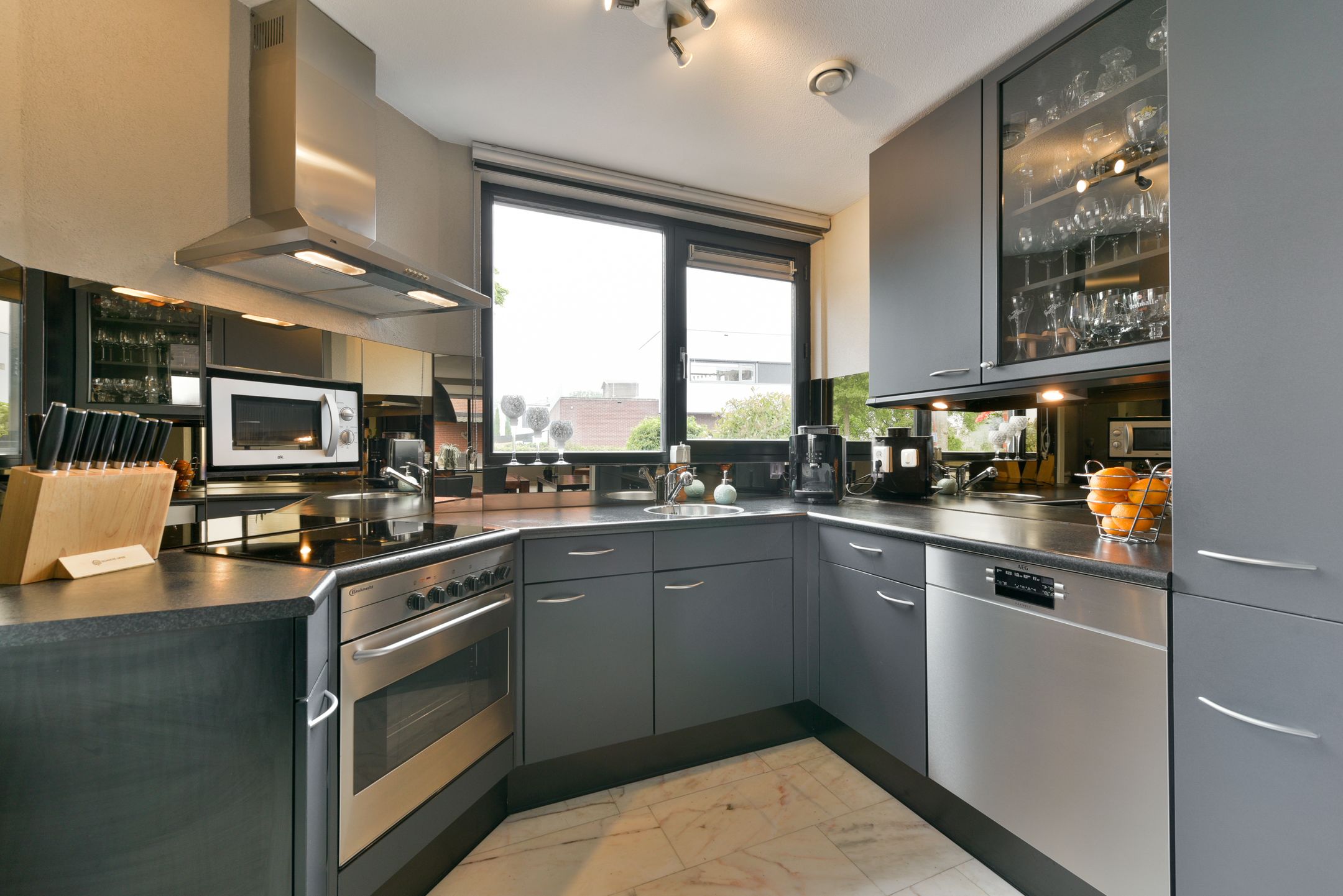 Foto 18 van Frederik van Eedenhove 7