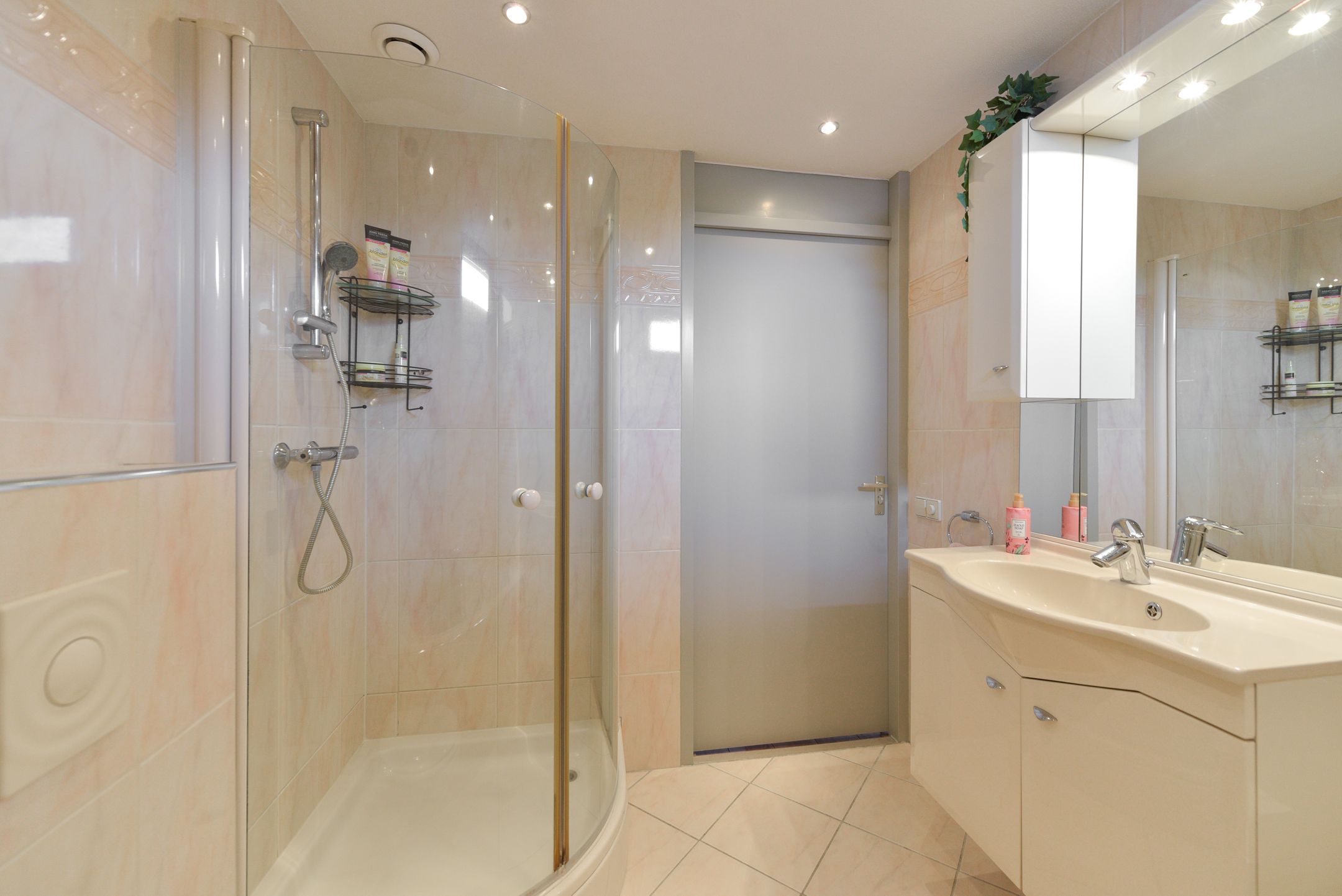 Foto 39 van Frederik van Eedenhove 7