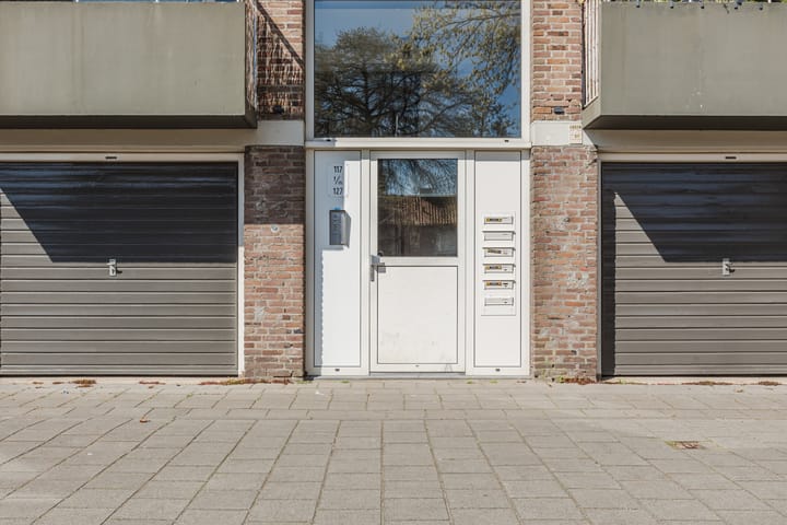 Foto 29 van Burgemeester Ploegmakerslaan 125