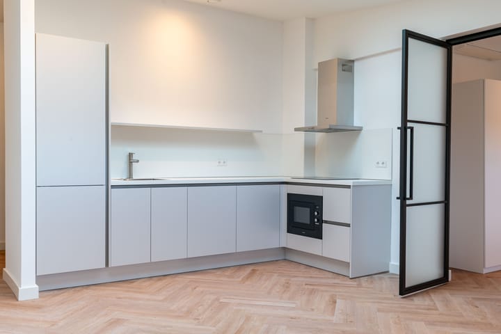 Photo 5 of Van de Spiegelstraat 19-T