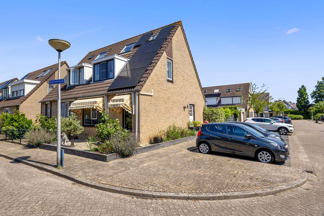 Photo 1 of Beethovenstraat 25