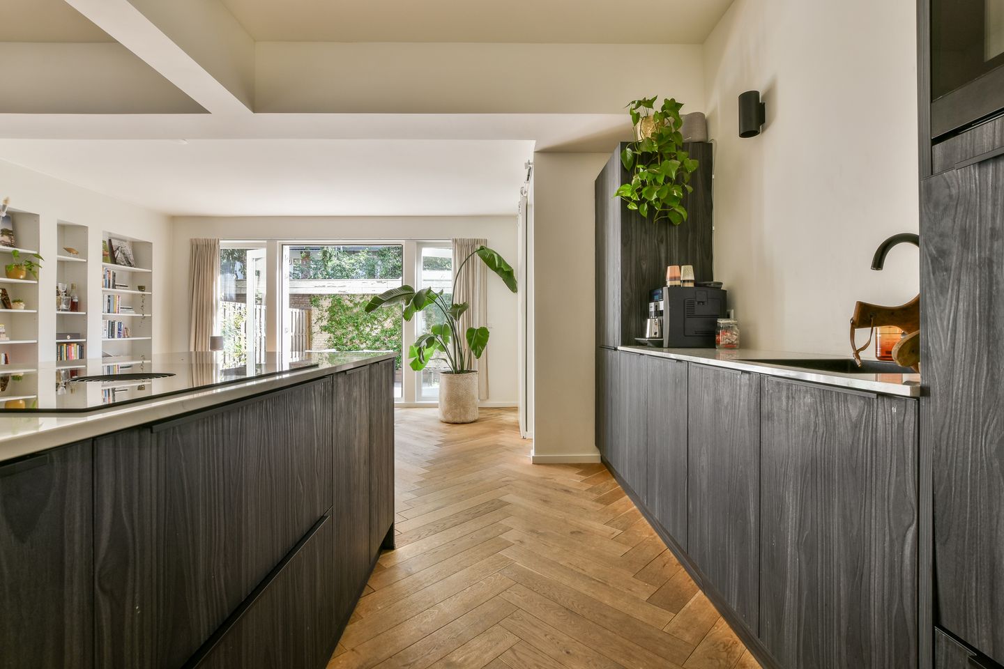 Foto 10 van Hoofdweg 434-H