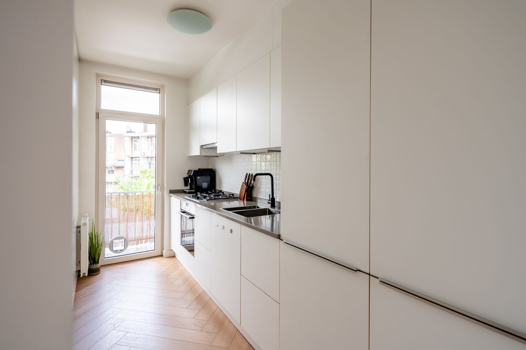 Photo 9 of Spaarndammerstraat 70-2