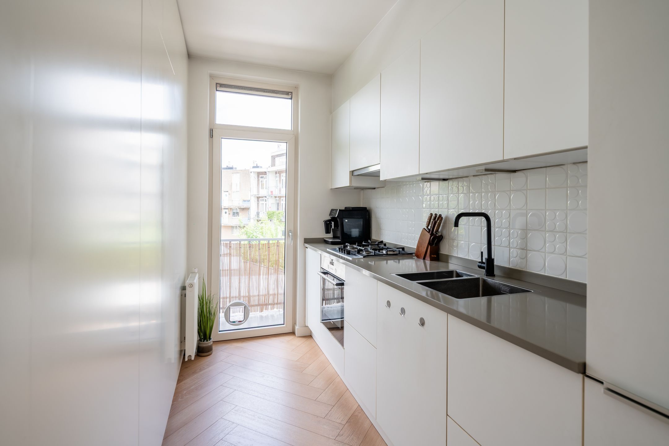 Photo 12 of Spaarndammerstraat 70-2