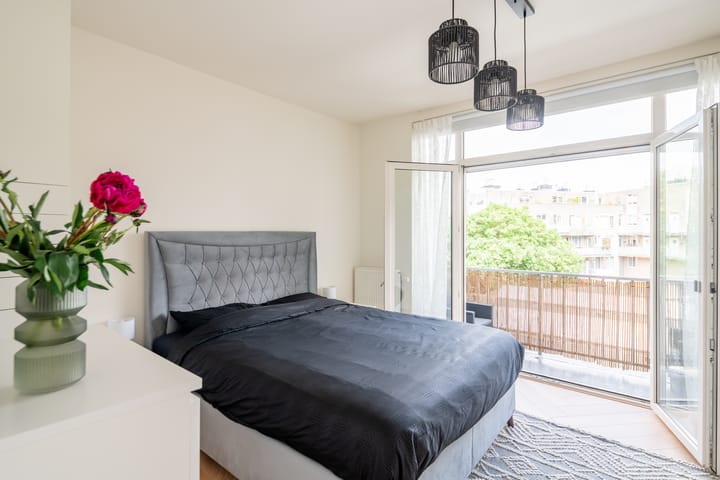 Photo 17 of Spaarndammerstraat 70-2