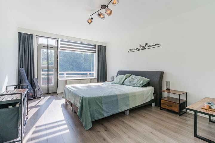 Photo 13 of Heulstraat 63