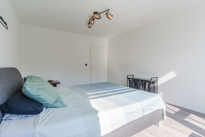 Photo 15 of Heulstraat 63