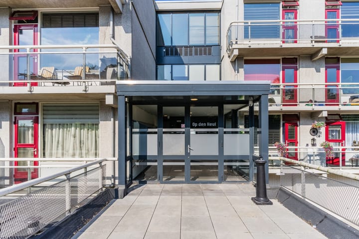 Photo 27 of Heulstraat 63