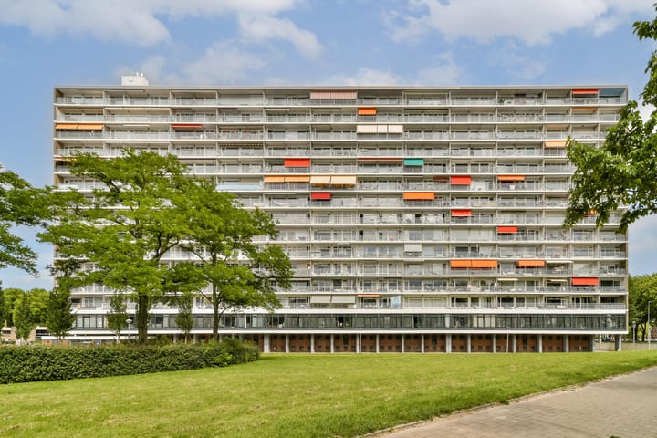 Photo 24 of Burgemeester Hogguerstraat 397-A