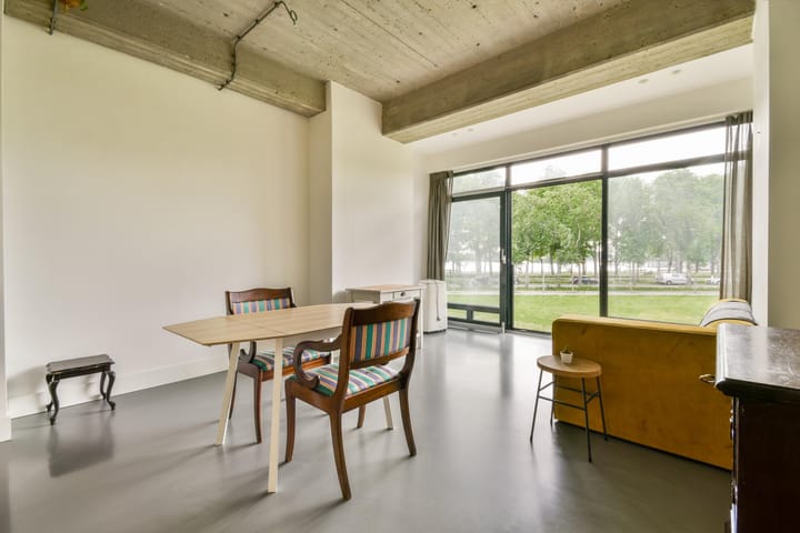 Photo 10 of Burgemeester Hogguerstraat 397-A