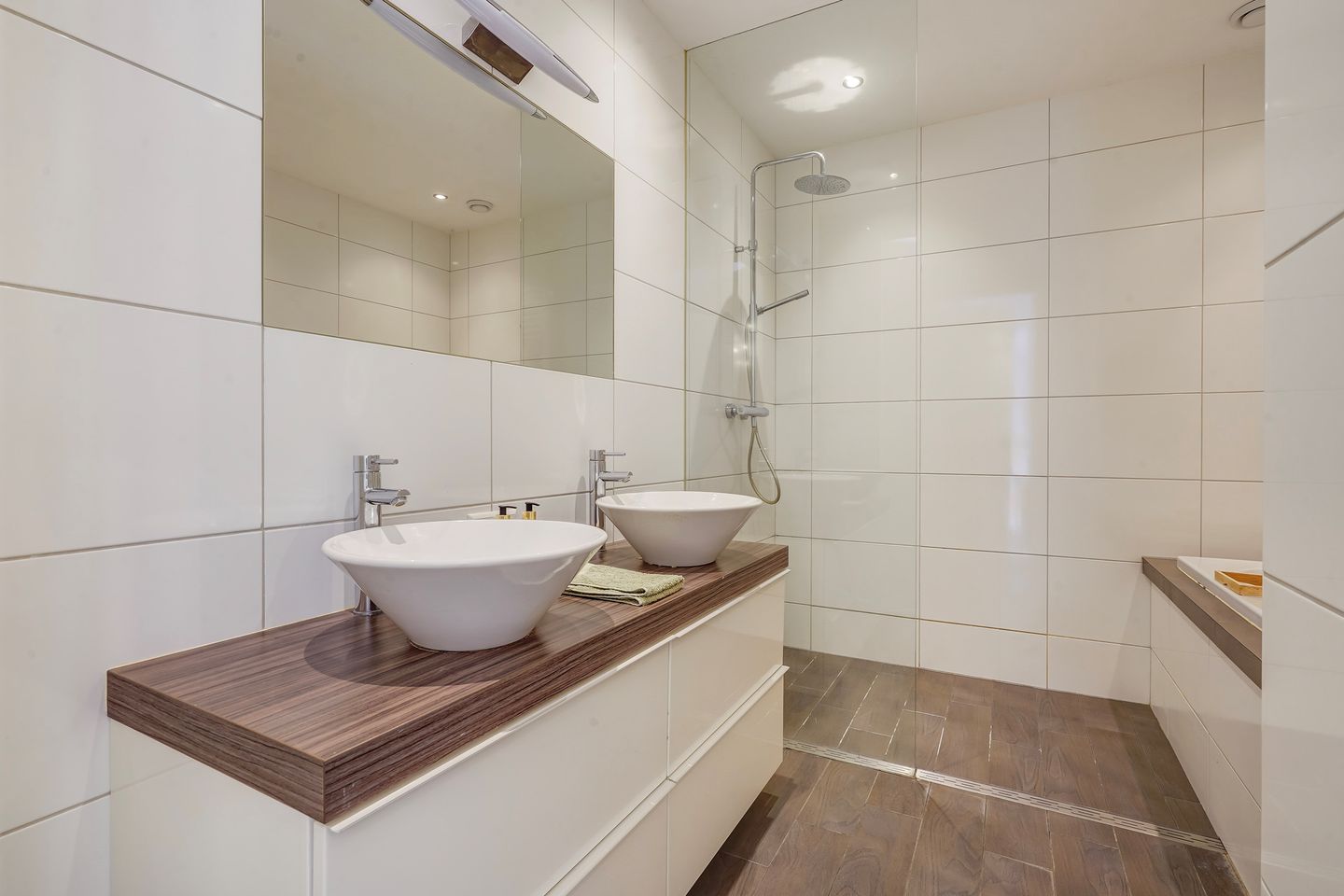 Foto 4 van Tieratesstraat 8