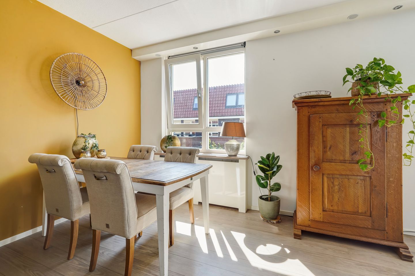 Foto 14 van Tieratesstraat 8