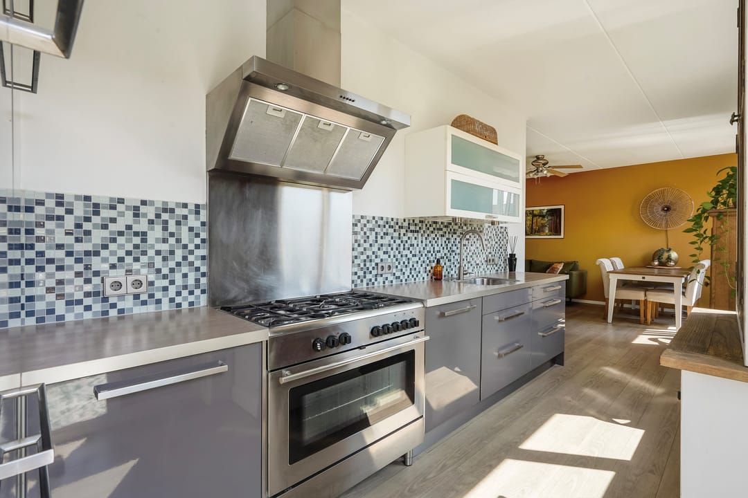 Foto 17 van Tieratesstraat 8