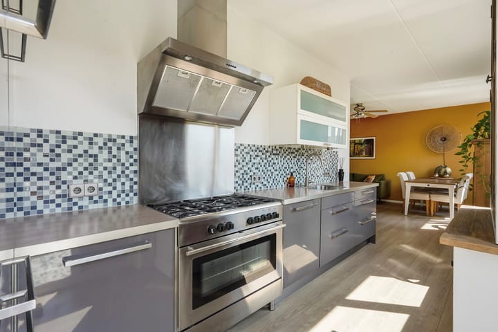 Foto 17 van Tieratesstraat 8