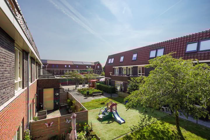 Foto 22 van Tieratesstraat 8