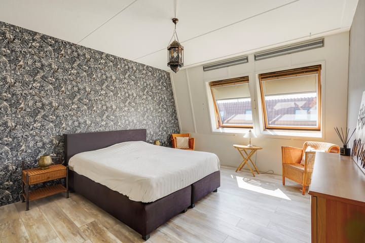 Foto 24 van Tieratesstraat 8