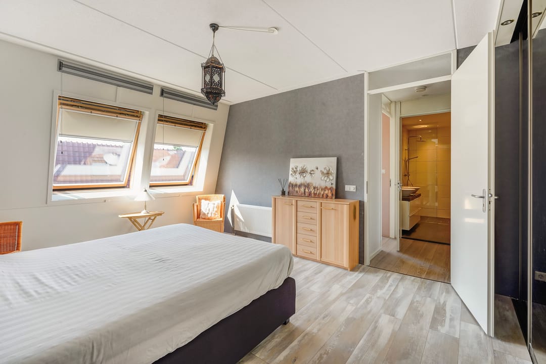 Foto 26 van Tieratesstraat 8