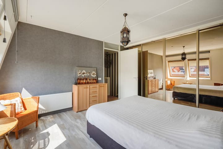 Foto 27 van Tieratesstraat 8