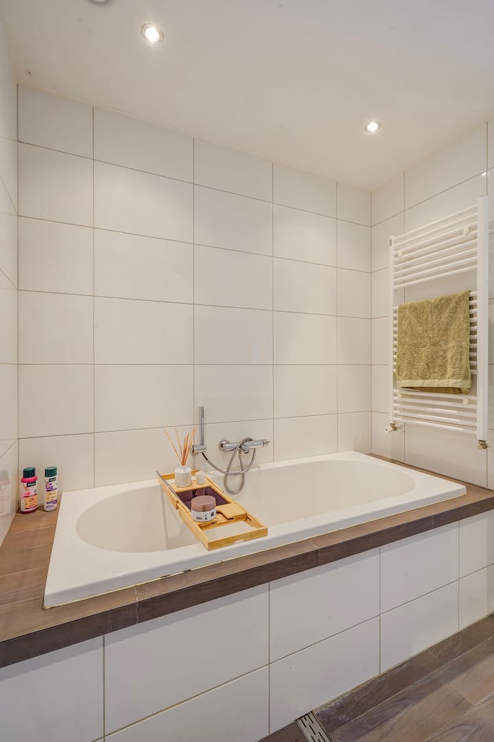 Foto 30 van Tieratesstraat 8