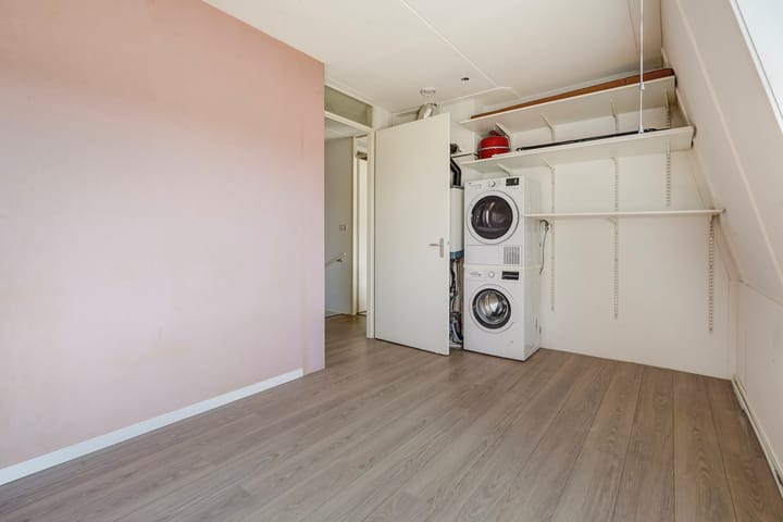 Foto 33 van Tieratesstraat 8