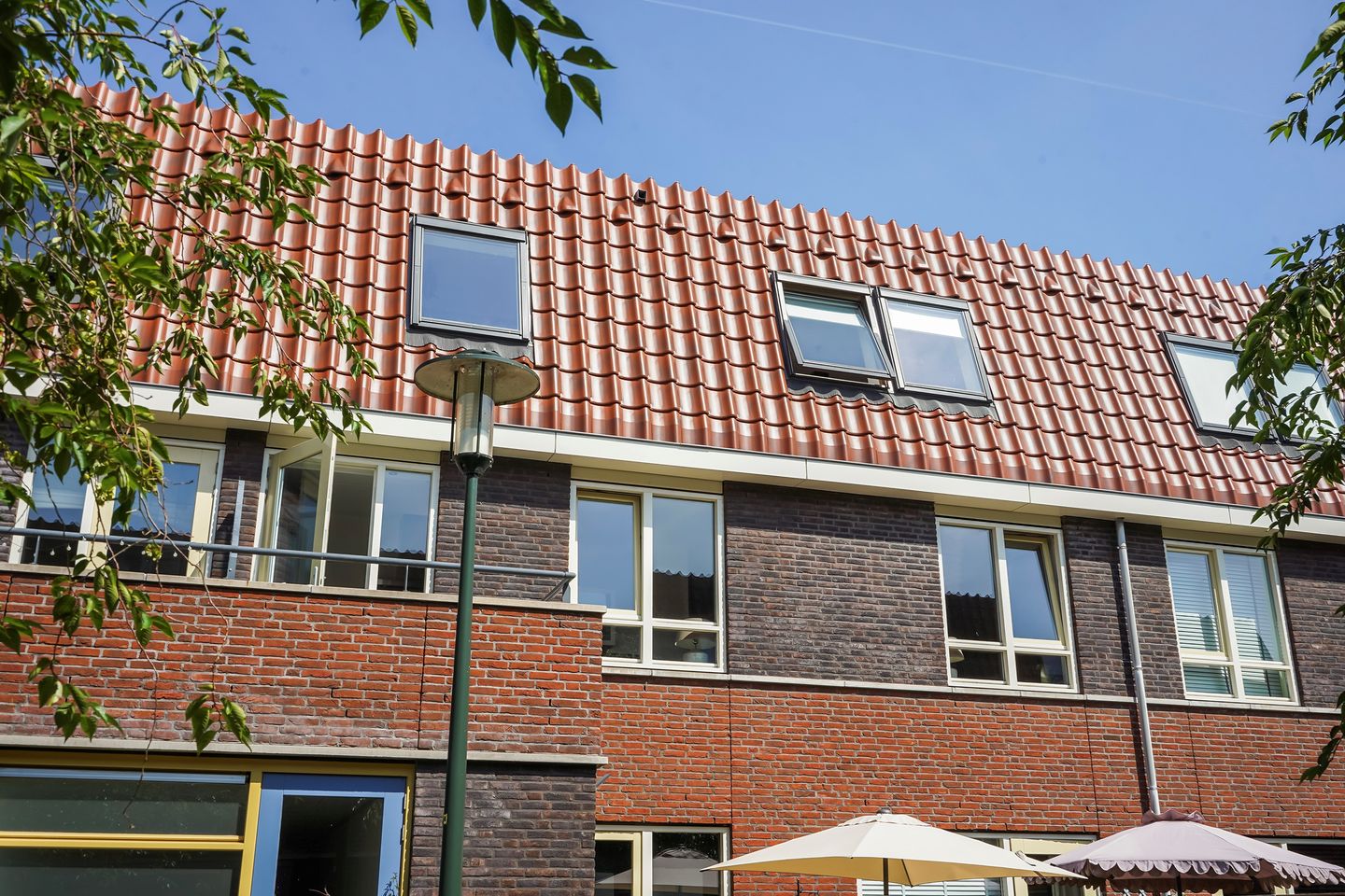 Foto 35 van Tieratesstraat 8