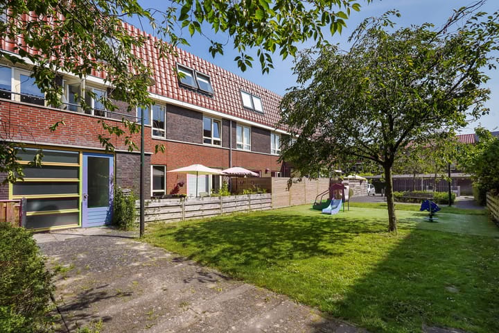 Foto 36 van Tieratesstraat 8