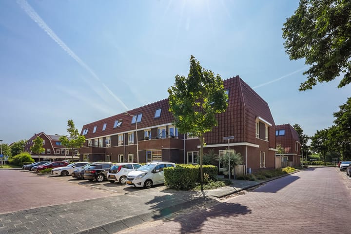 Foto 38 van Tieratesstraat 8