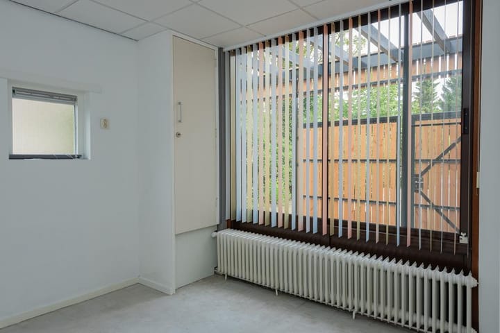 Foto 15 van van Limburg Stirumlaan 4-A