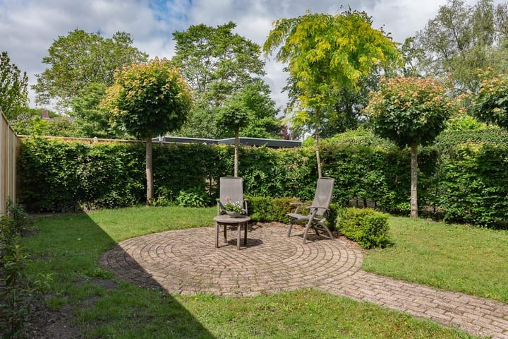 Foto 33 van van Limburg Stirumlaan 4-A