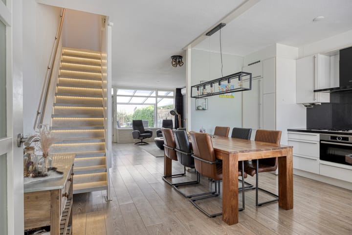 Foto 9 van Helmondstraat 3