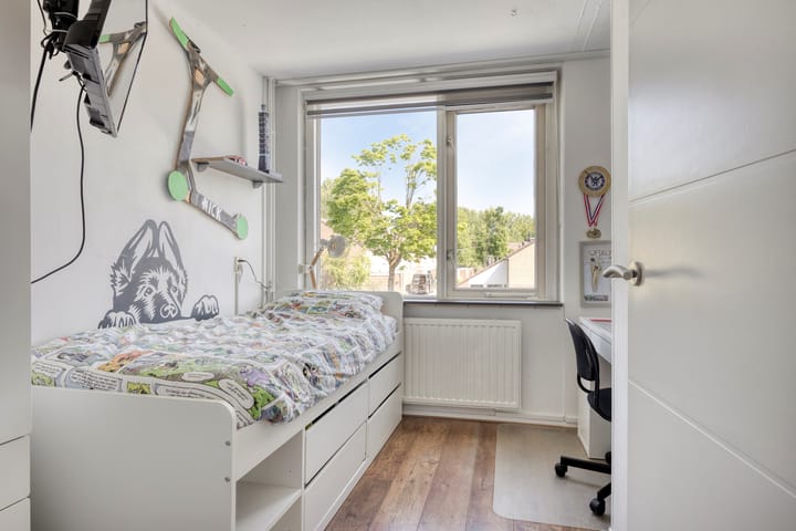 Foto 15 van Helmondstraat 3