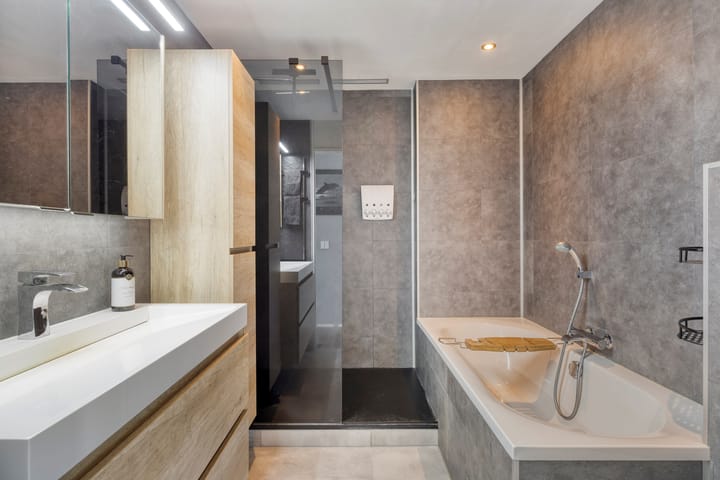 Foto 16 van Helmondstraat 3