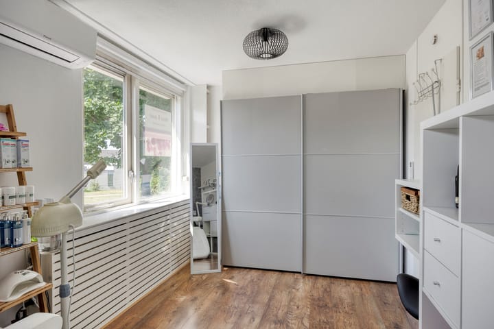 Foto 19 van Helmondstraat 3